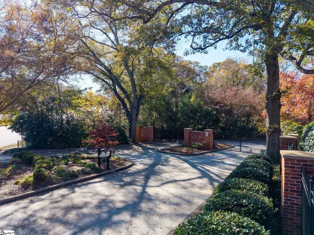 $545,000 | 400 Mills Avenue, Unit 305, Greenville, SC 29605