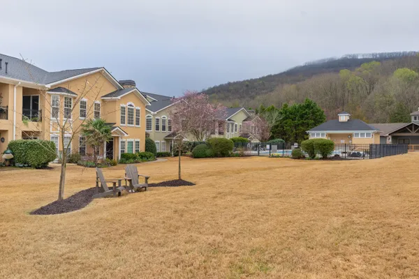 $299,900 | 412 Renaissance Court, Chattanooga, TN 37419