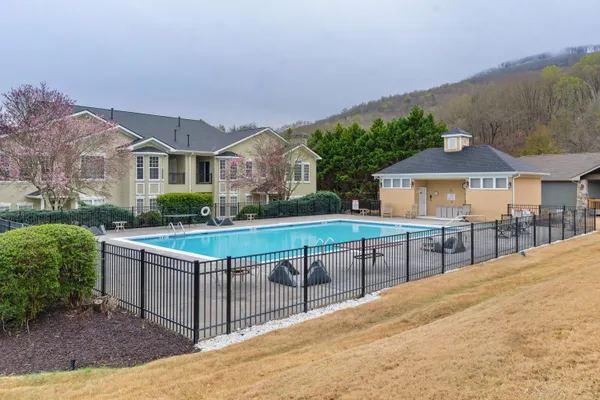 $299,900 | 412 Renaissance Court, Chattanooga, TN 37419