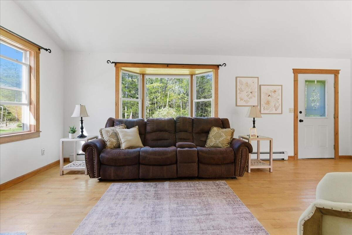 41 Murder Road Topsham, ME 04086 - Photo 17 of 59 52-DSC07702