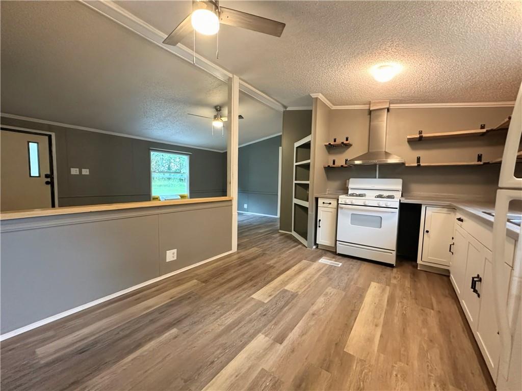 88 Mitchell Road, Unit 232 West Middlesex, PA 16159 - Photo 8 of 20 Eat-in kitchen