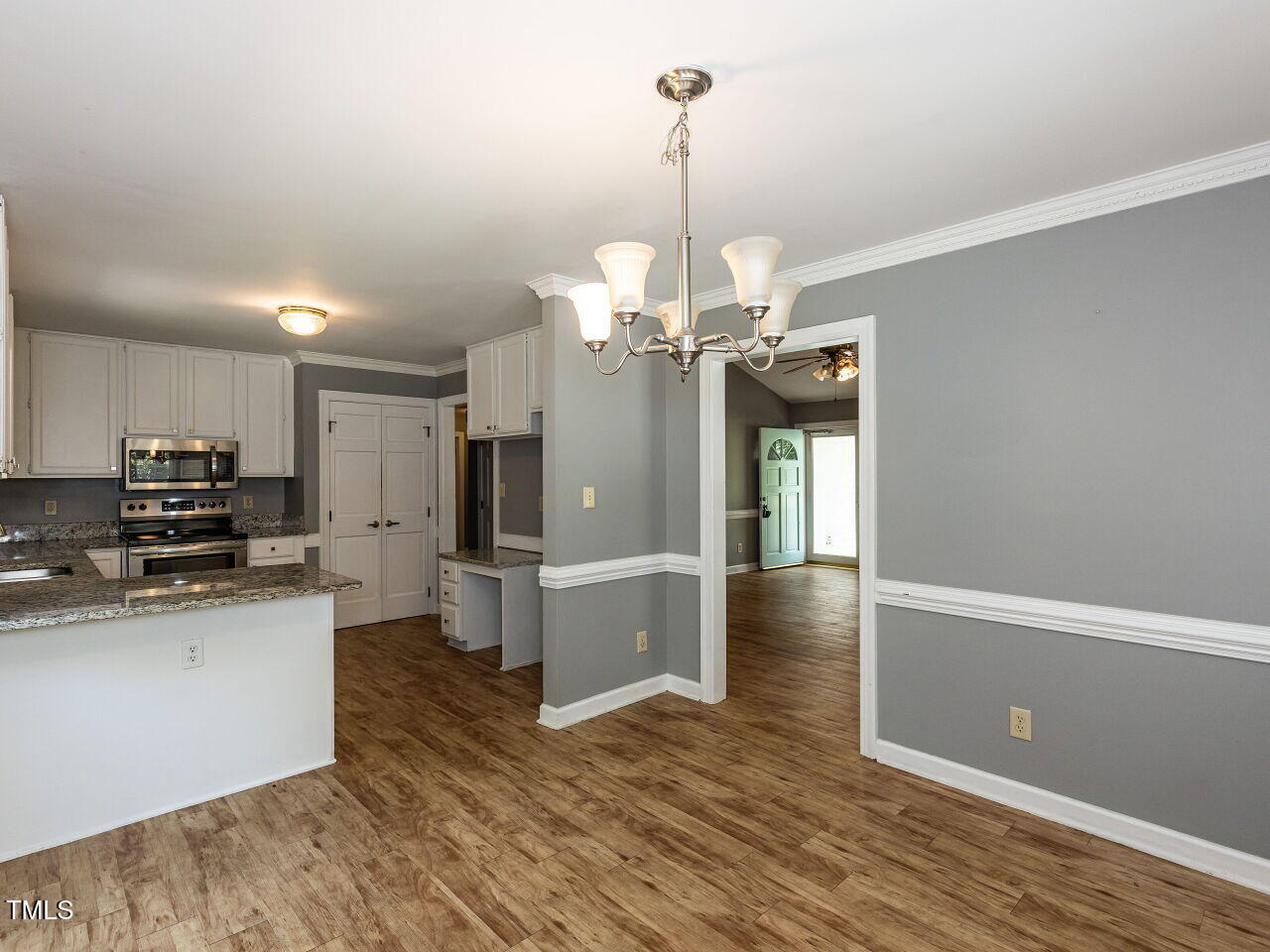 6020 Wildorlyn Circle Raleigh, NC 27603 - Photo 10 of 28 010-1280x960-dining-kitchen