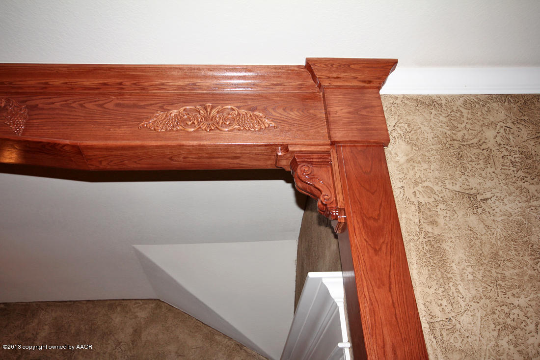 5006 Wesley Road Amarillo, TX 79119 - Photo 13 of 47 Crown Molding