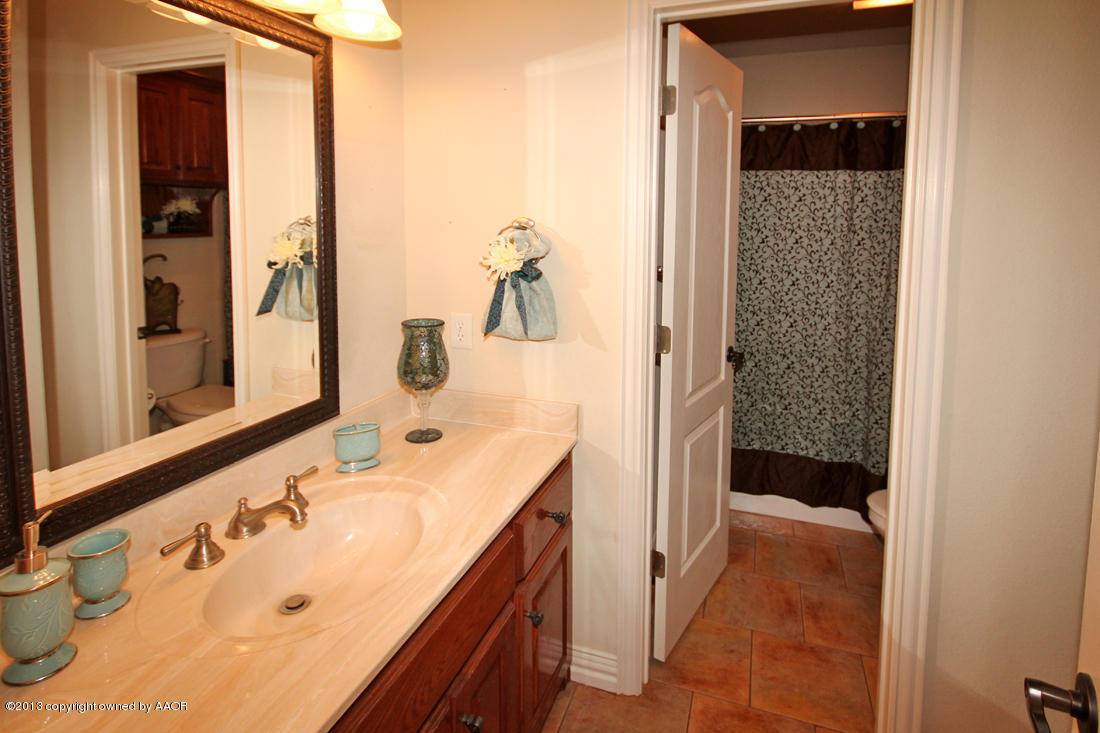 5006 Wesley Road Amarillo, TX 79119 - Photo 32 of 47 Bathroom3