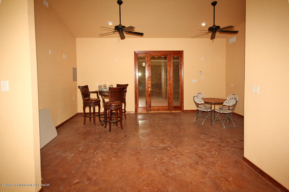 5006 Wesley Road Amarillo, TX 79119 - Photo 41 of 47 Shop Interior2