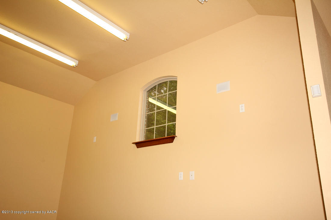5006 Wesley Road Amarillo, TX 79119 - Photo 45 of 47 Shop Surround Sound