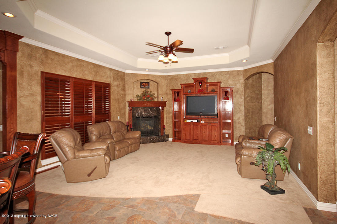 5006 Wesley Road Amarillo, TX 79119 - Photo 5 of 47 Living Area