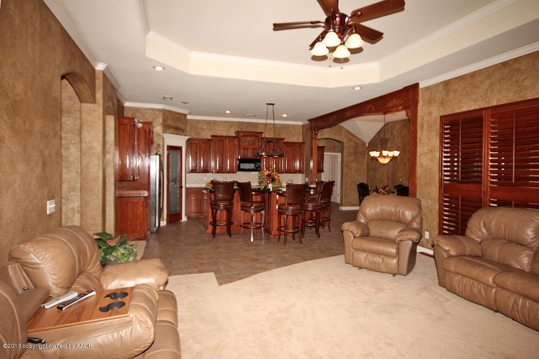 5006 Wesley Road Amarillo, TX 79119 - Photo 6 of 47 Living Area2