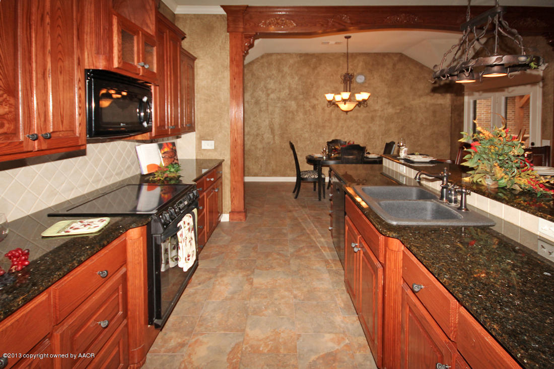 5006 Wesley Road Amarillo, TX 79119 - Photo 10 of 47 Kitchen3