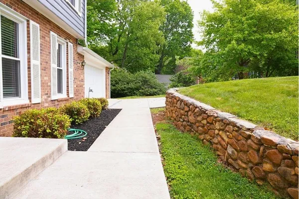 $450,000 | 3368 Dawn Circle, Roanoke, VA 24018