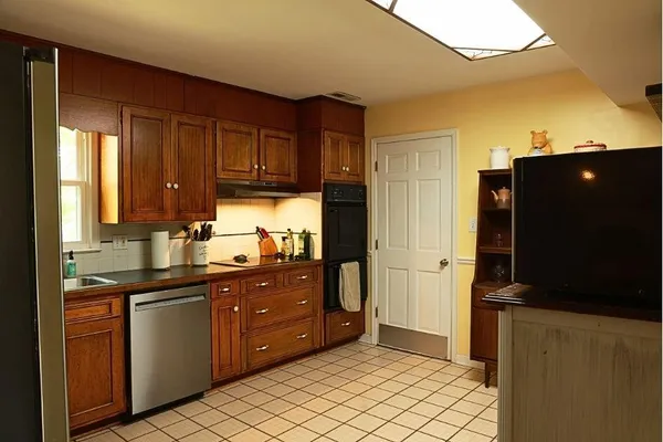 $450,000 | 3368 Dawn Circle, Roanoke, VA 24018