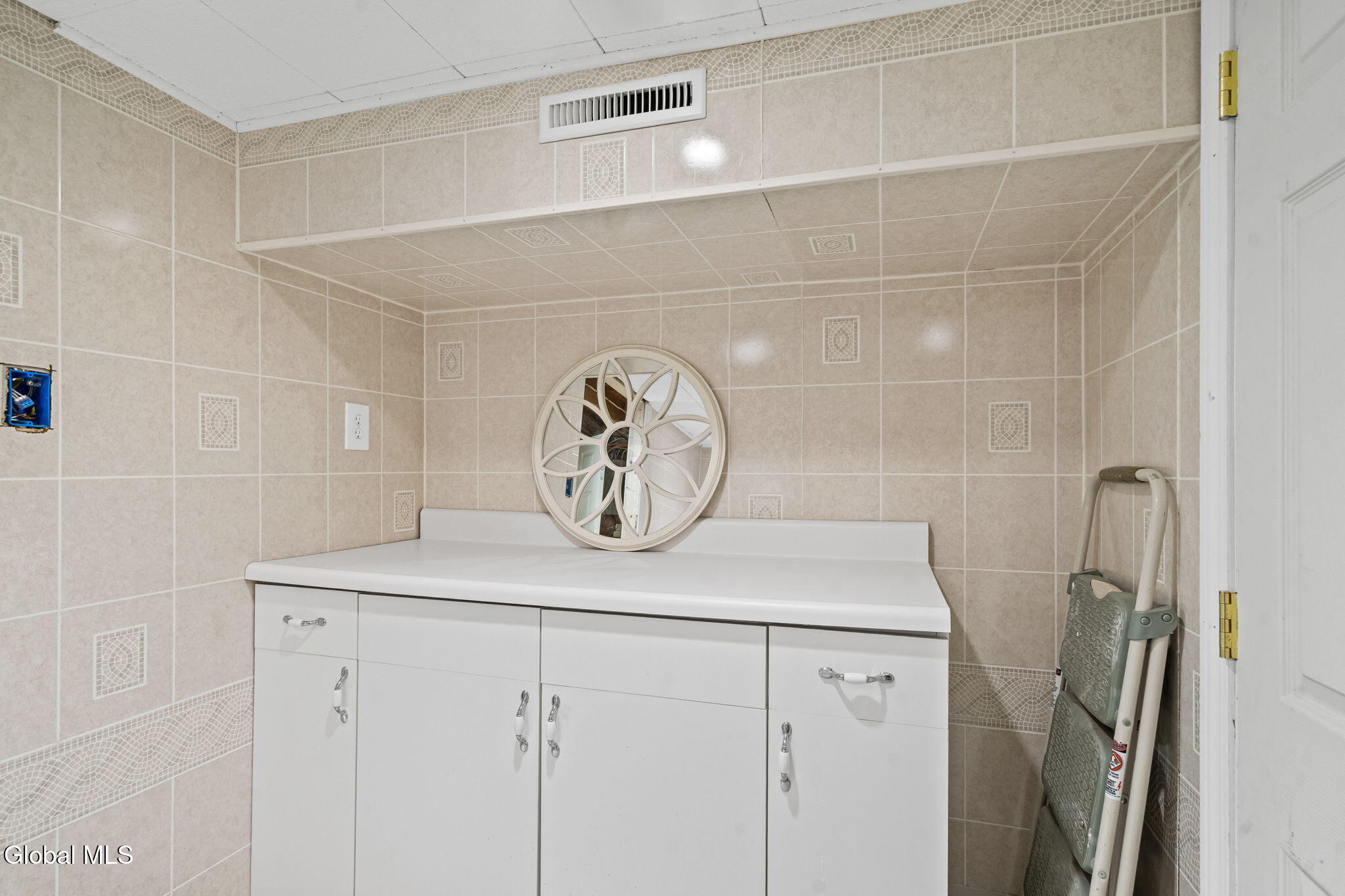 2525 Consaul Road Schenectady, NY 12304 - Photo 22 of 28 5-web-or-mls-2525-consaul-rd