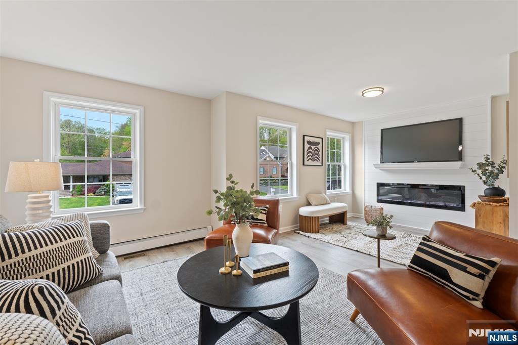 128 Big Piece Road Fairfield, NJ 07004 - Photo 5 of 23