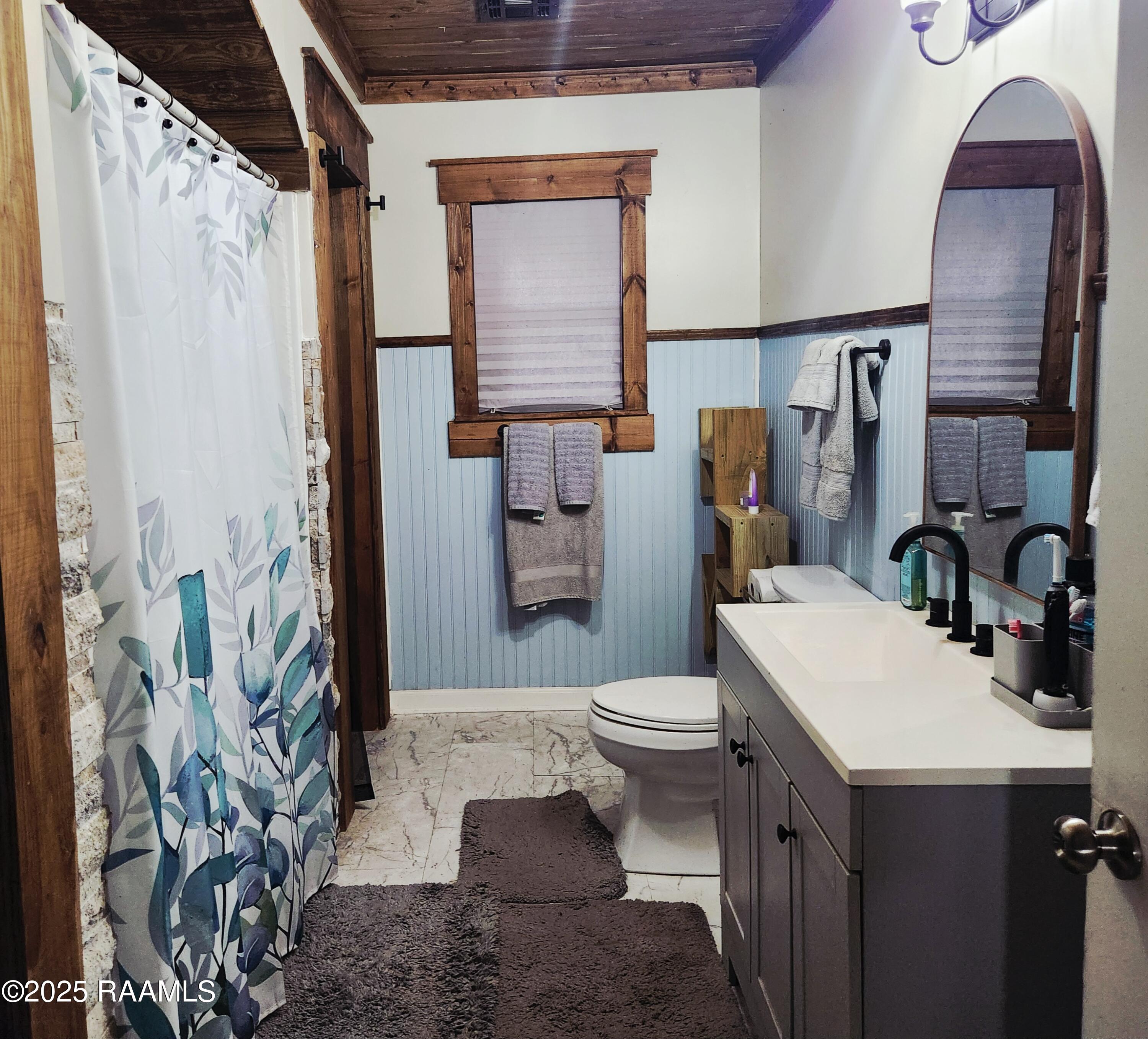 230 Druilhet Street Jeanerette, LA 70544 - Photo 13 of 16 bathroom