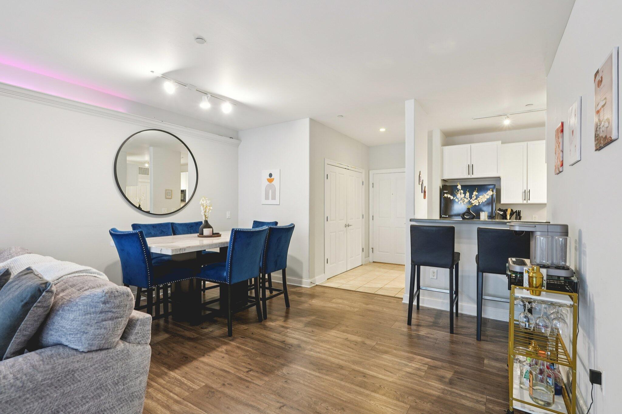 1915 North Water Street, Unit 209 Milwaukee, WI 53202 - Photo 6 of 25 Dining Area