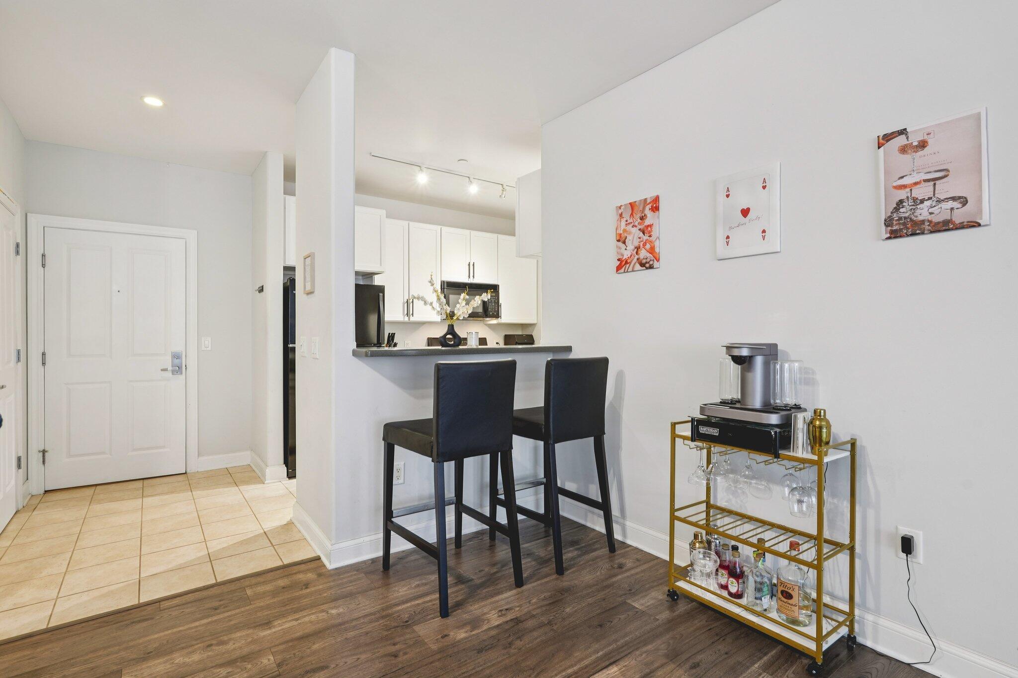 1915 North Water Street, Unit 209 Milwaukee, WI 53202 - Photo 7 of 25 Breakfast Bar