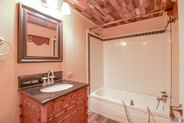 $189,950 | 1100 Tiger Drive, Thibodaux, LA 70301