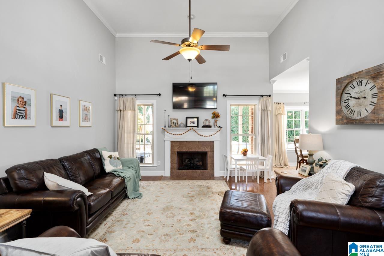 157 Tanglewood Drive Alabaster, AL 35007 - Photo 5 of 45