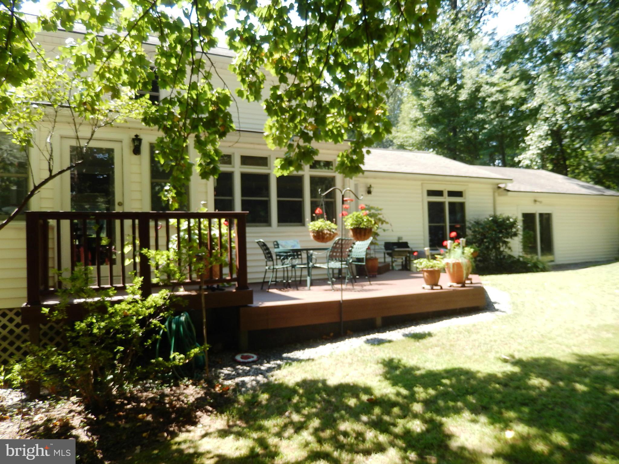 2722 Chain Bridge Road Vienna, VA 22181 - Photo 20 of 29 Exterior (Rear)