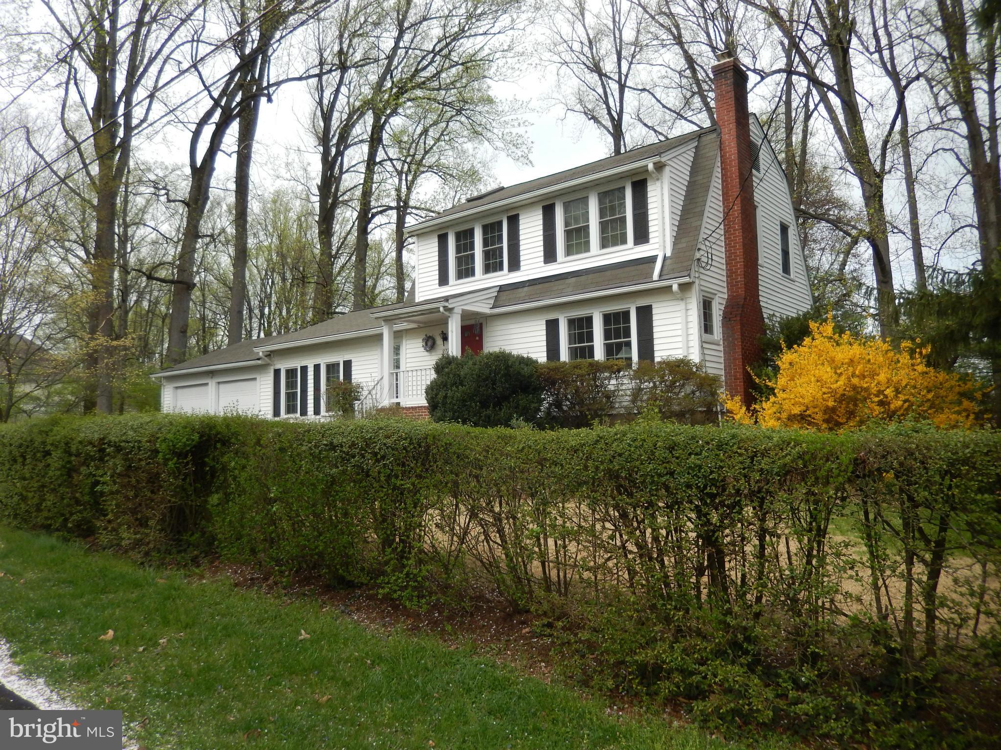 2722 Chain Bridge Road Vienna, VA 22181 - Photo 23 of 29 Exterior (Front)
