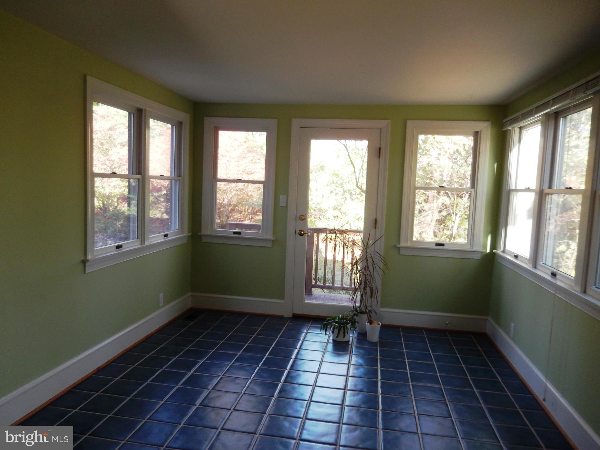 2722 Chain Bridge Road Vienna, VA 22181 - Photo 10 of 29 Interior (General)