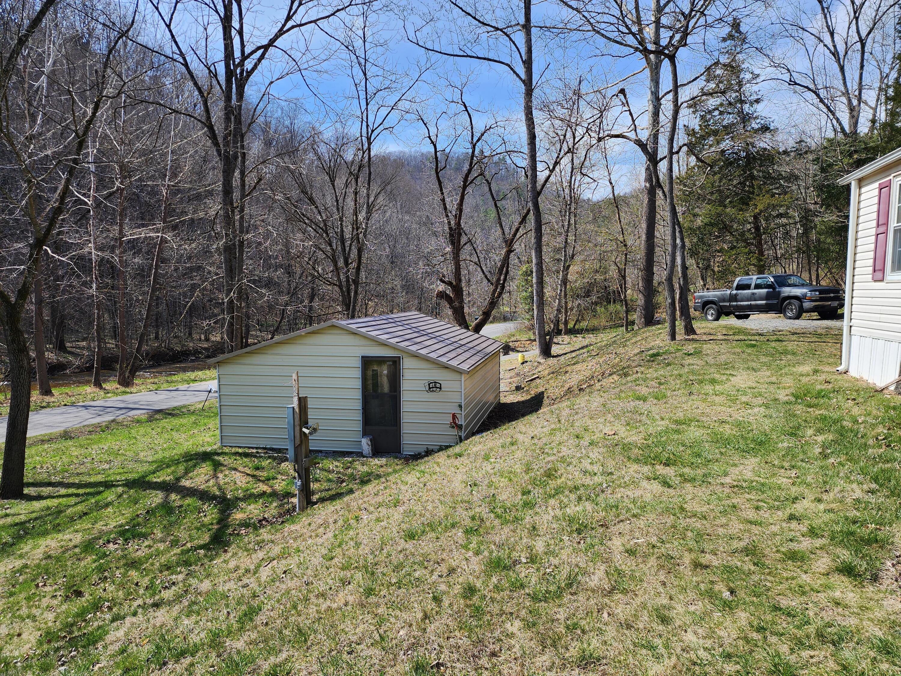 1926 Mt Pleasant Road Shawsville, VA 24162 - Photo 3 of 36 20230324_150336