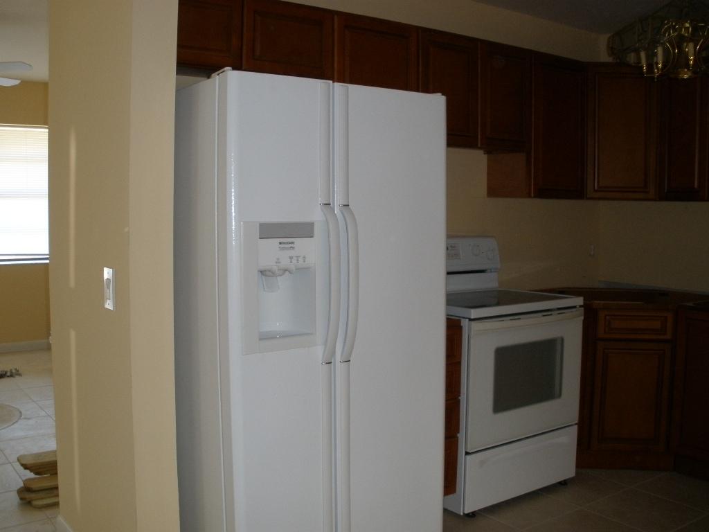 7680 Grove Road Lantana, FL 33462 - Photo 4 of 5 Picture 006.jpg