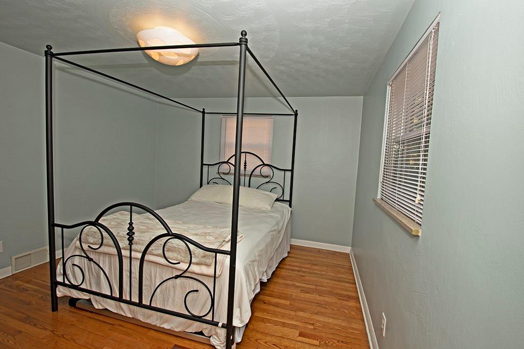 111 Deimling Road Pittsburgh, PA 15229 - Photo 17 of 19 Gallery Image 17