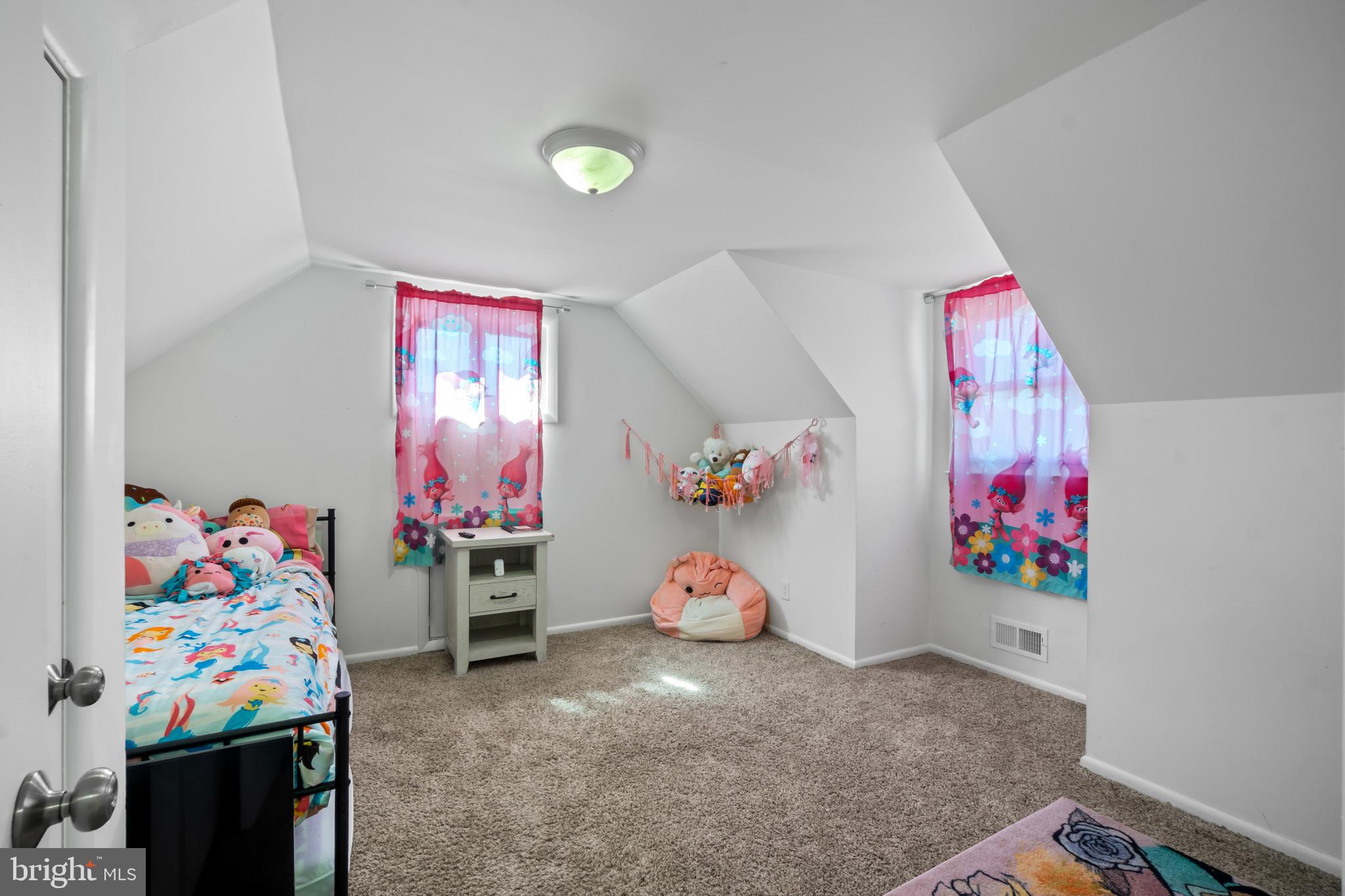 415 Baylor Road Glen Burnie, MD 21061 - Photo 19 of 29 a play room with toys