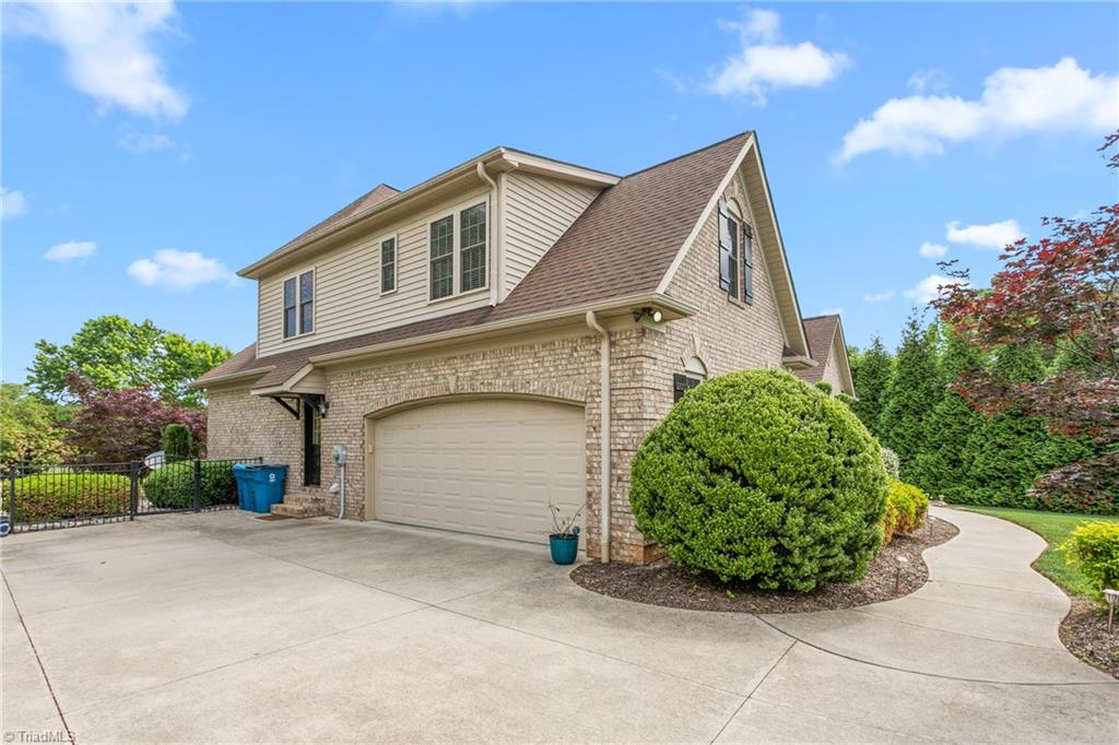 3303 Tanner Court Summerfield, NC 27358 - Photo 3 of 49