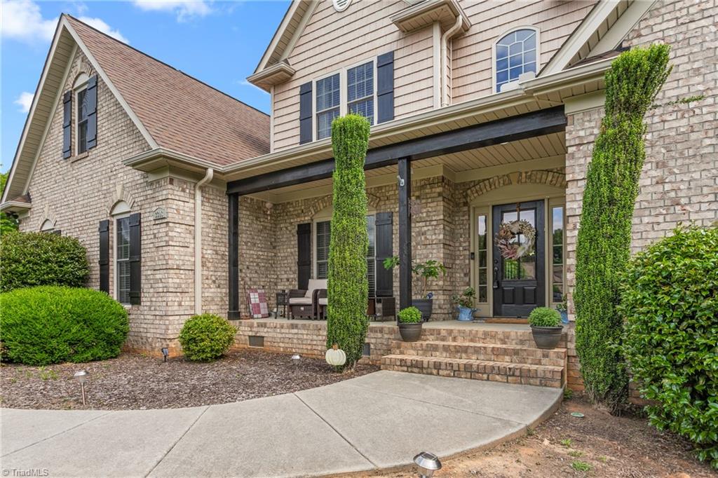 3303 Tanner Court Summerfield, NC 27358 - Photo 4 of 49