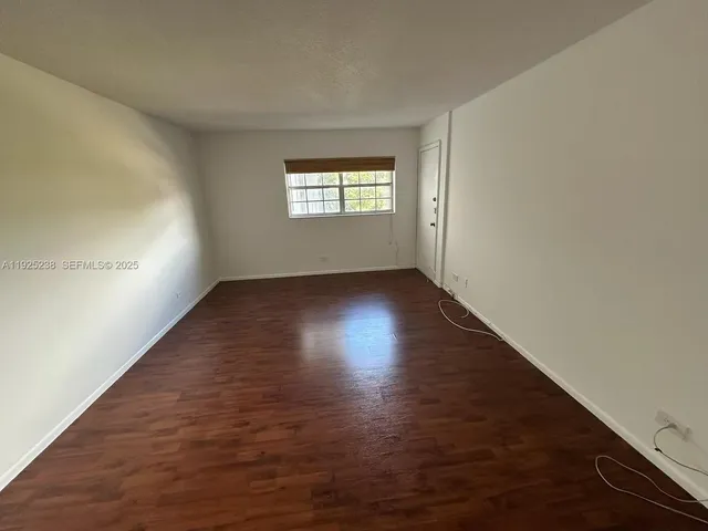 $2,100 | 8101 Southwest 72nd Avenue, Unit 312W, Miami, FL 33143
