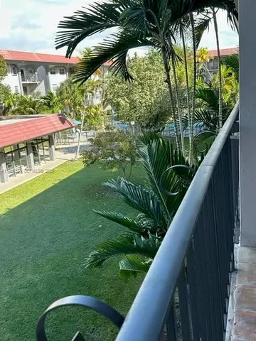 $2,100 | 8101 Southwest 72nd Avenue, Unit 312W, Miami, FL 33143