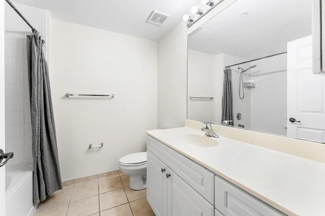 $1,900 | 2726 Anzio Court, Unit 308, Palm Beach Gardens, FL 33410