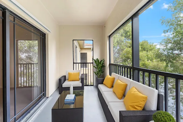 $1,900 | 2726 Anzio Court, Unit 308, Palm Beach Gardens, FL 33410