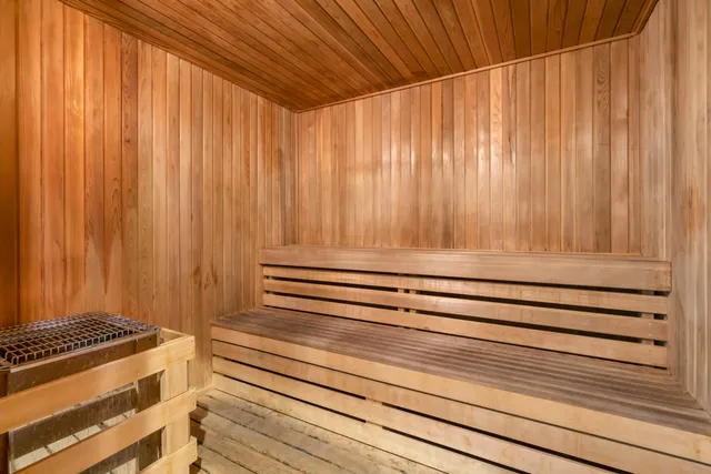 $1,900 | 2726 Anzio Court, Unit 308, Palm Beach Gardens, FL 33410