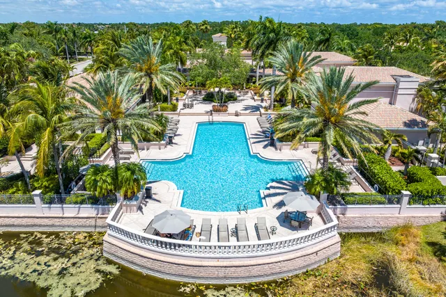 $1,900 | 2726 Anzio Court, Unit 308, Palm Beach Gardens, FL 33410