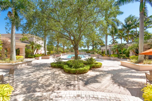 $1,900 | 2726 Anzio Court, Unit 308, Palm Beach Gardens, FL 33410