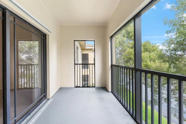 $1,900 | 2726 Anzio Court, Unit 308, Palm Beach Gardens, FL 33410