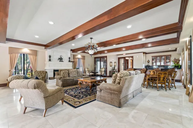 $1,900 | 2726 Anzio Court, Unit 308, Palm Beach Gardens, FL 33410