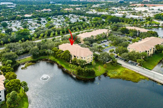 $1,900 | 2726 Anzio Court, Unit 308, Palm Beach Gardens, FL 33410