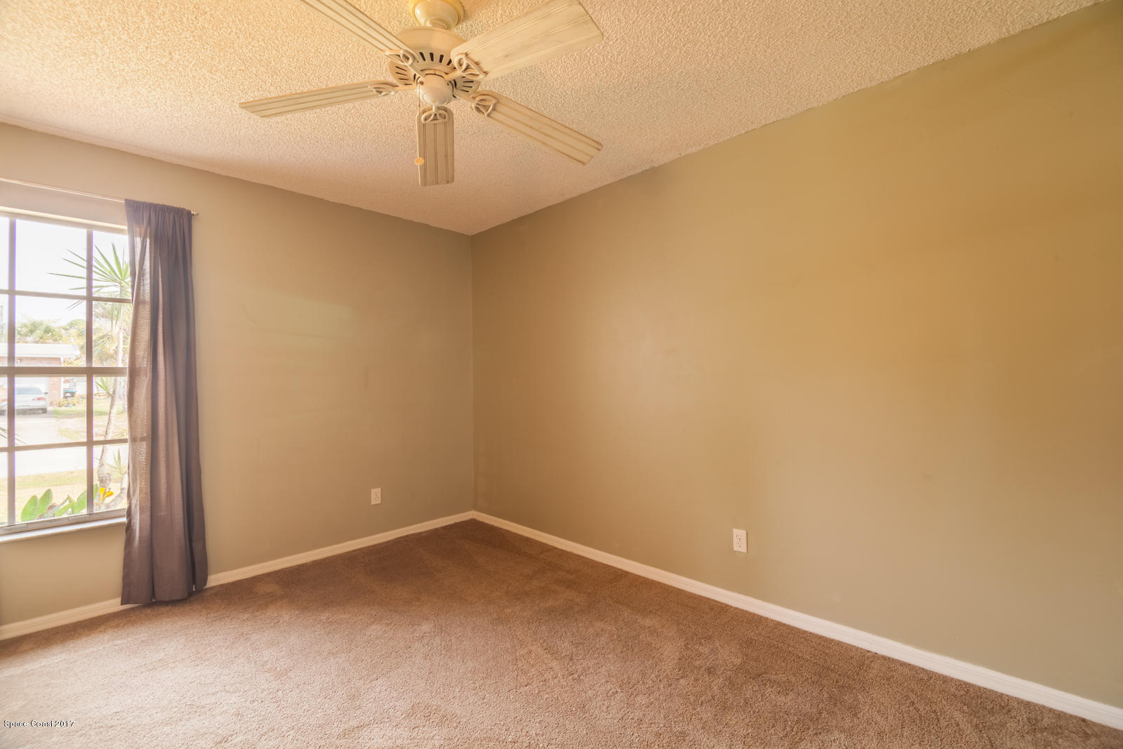 640 Crowberry Road Northeast Palm Bay, FL 32907 - Photo 11 of 16 Bedroom 2