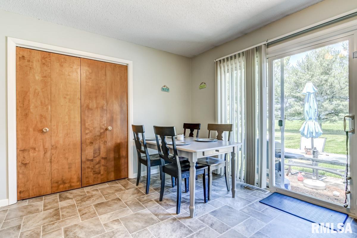 5423 Old Jacksonville Road Springfield, IL 62711 - Photo 40 of 46 Gallery Image 40