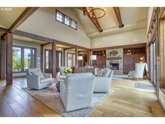 $1,995,000 | 15905 South W Wooden Trestle Court, Powell Butte, OR 97753