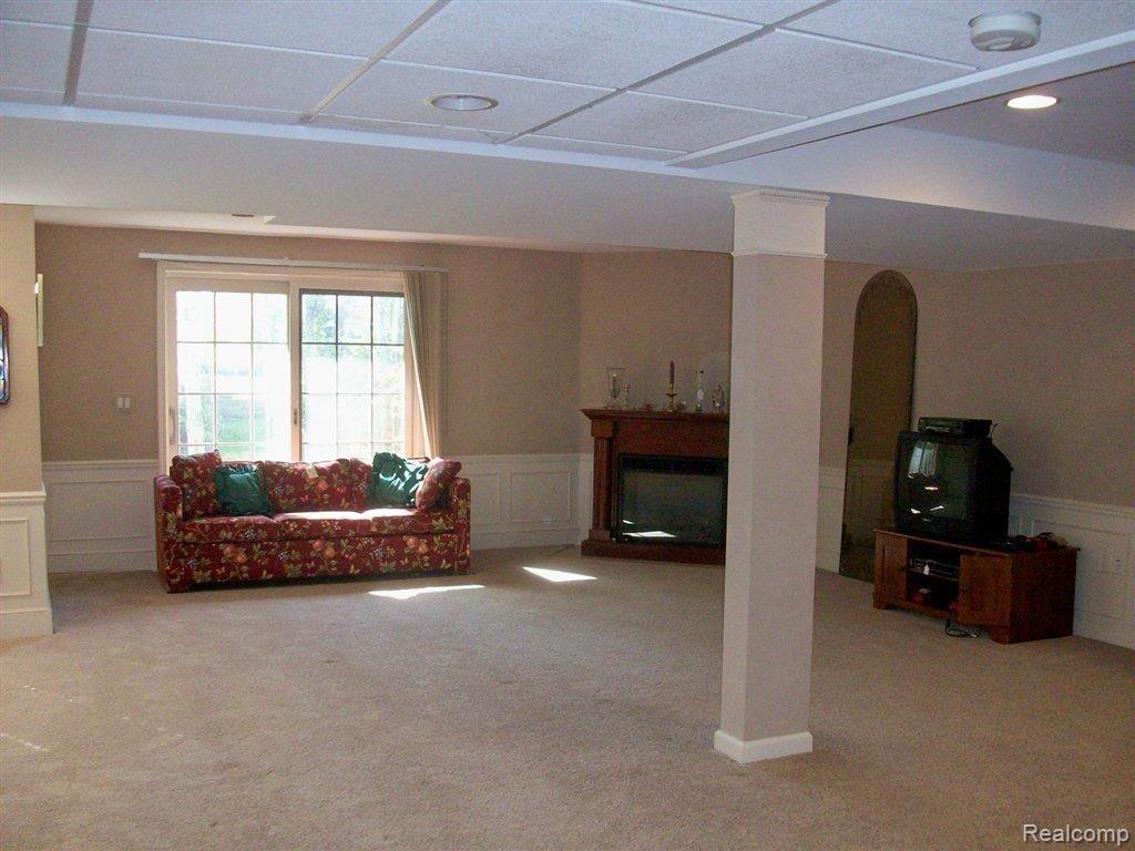 1892 Dunham Drive, Unit 14 Rochester, MI 48306 - Photo 15 of 20 dunham fin bsmt.jpg