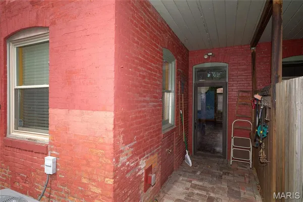 $220,000 | 1226 Sidney Street, St. Louis, MO 63104