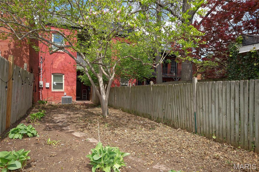 1226 Sidney Street St. Louis, MO 63104 - Photo 17 of 21