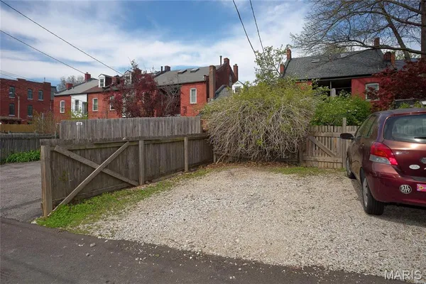 $220,000 | 1226 Sidney Street, St. Louis, MO 63104