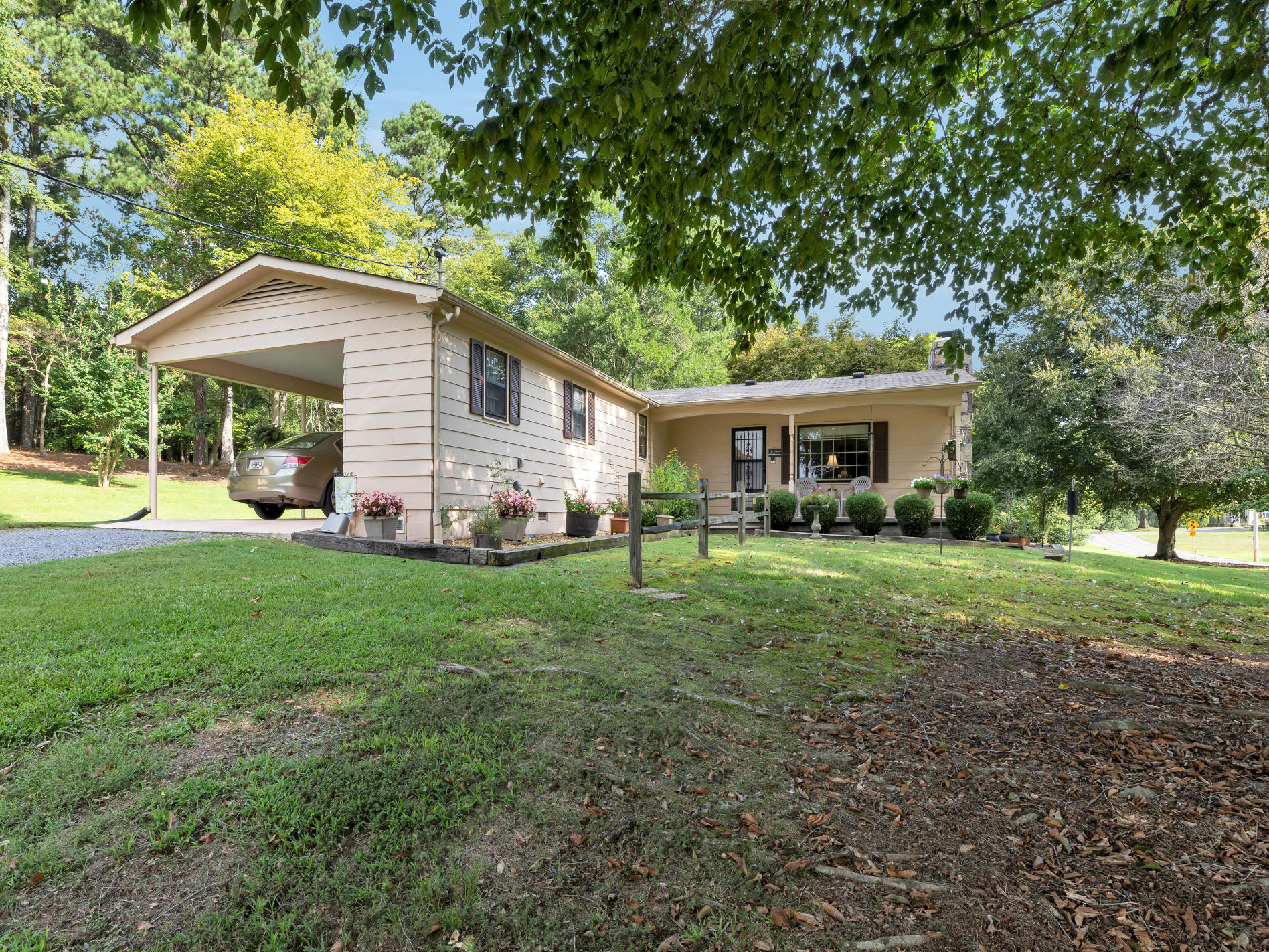 374 West Broadacre Road Northwest Dalton, GA 30721 - Photo 3 of 29 849A6358
