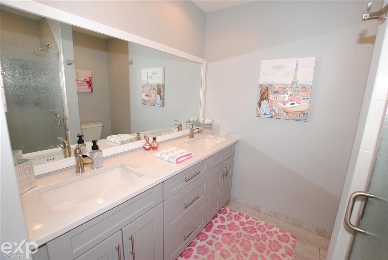2181 London Bridge Drive Rochester Hills, MI 48307 - Photo 31 of 53